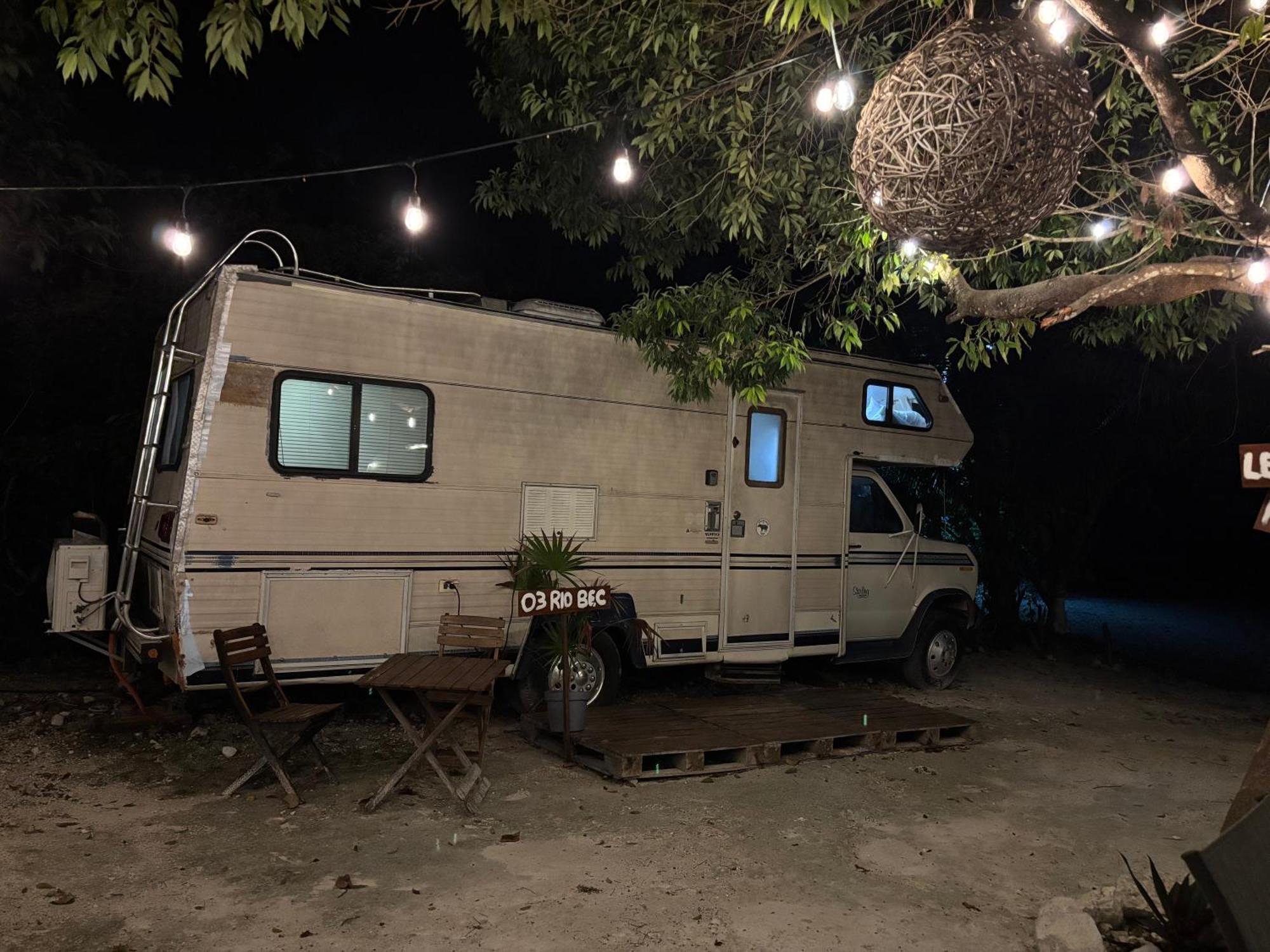 Momotoh Camper Hotel Xpujil Exterior photo